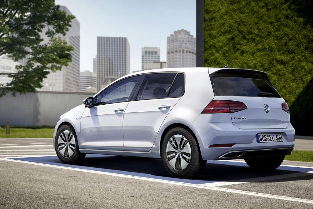 Фото 70 — Volkswagen Golf: обновленный облик